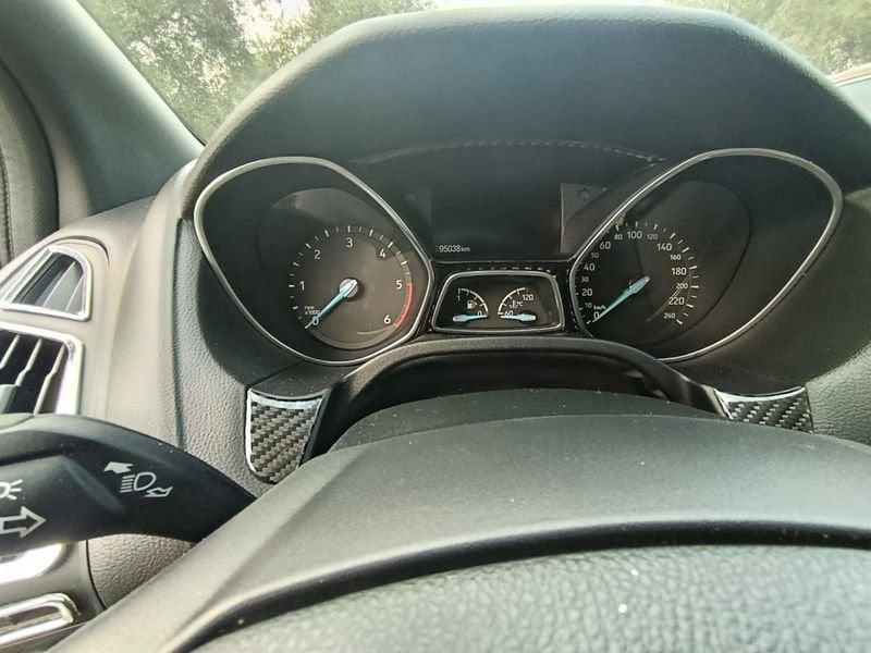 Ford Focus 1.5 TDCi 120cv S&S ST Line