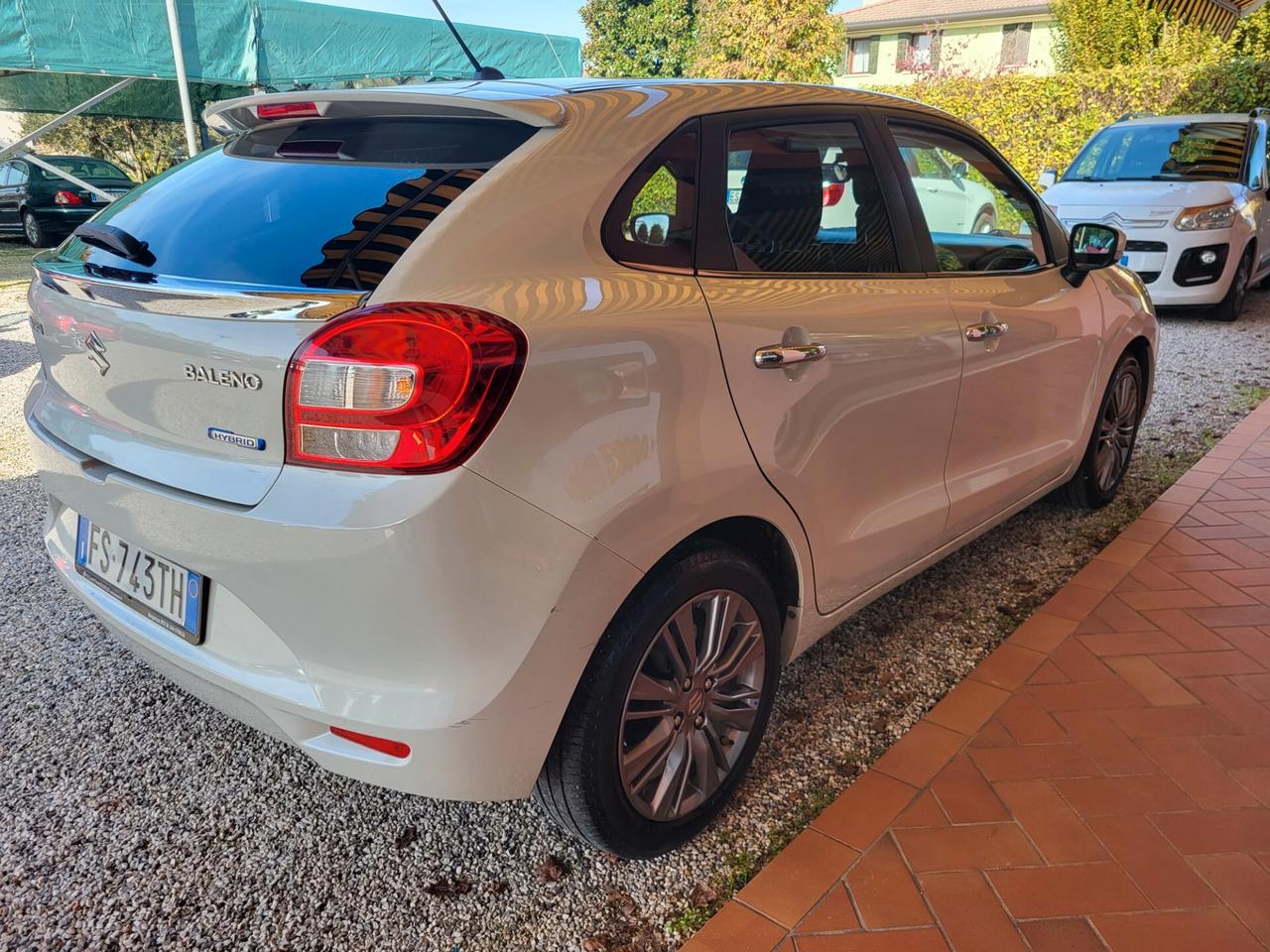 Suzuki Baleno 1.2 Hybrid B-Top