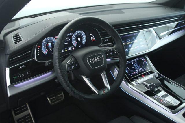 AUDI Q8 50 TDI 286 CV quattro S-line Black Edition