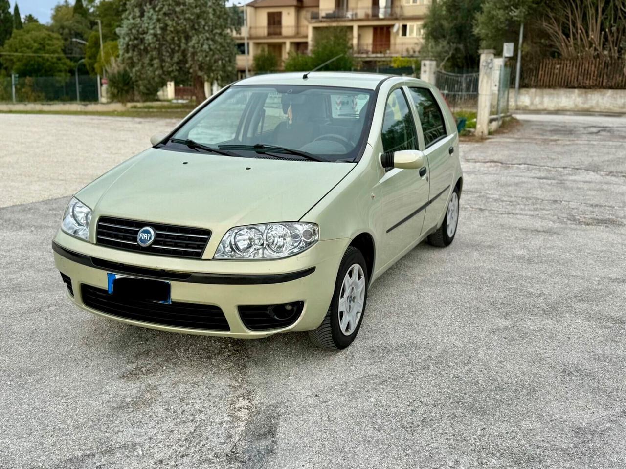 Fiat punto 5porte 1.2 benzina NEOPATENTATI