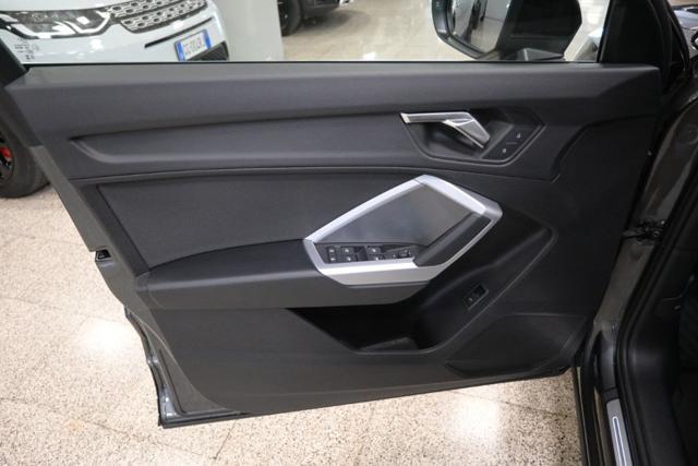 AUDI Q3 SPB 35 TDI S tronic Business Plus