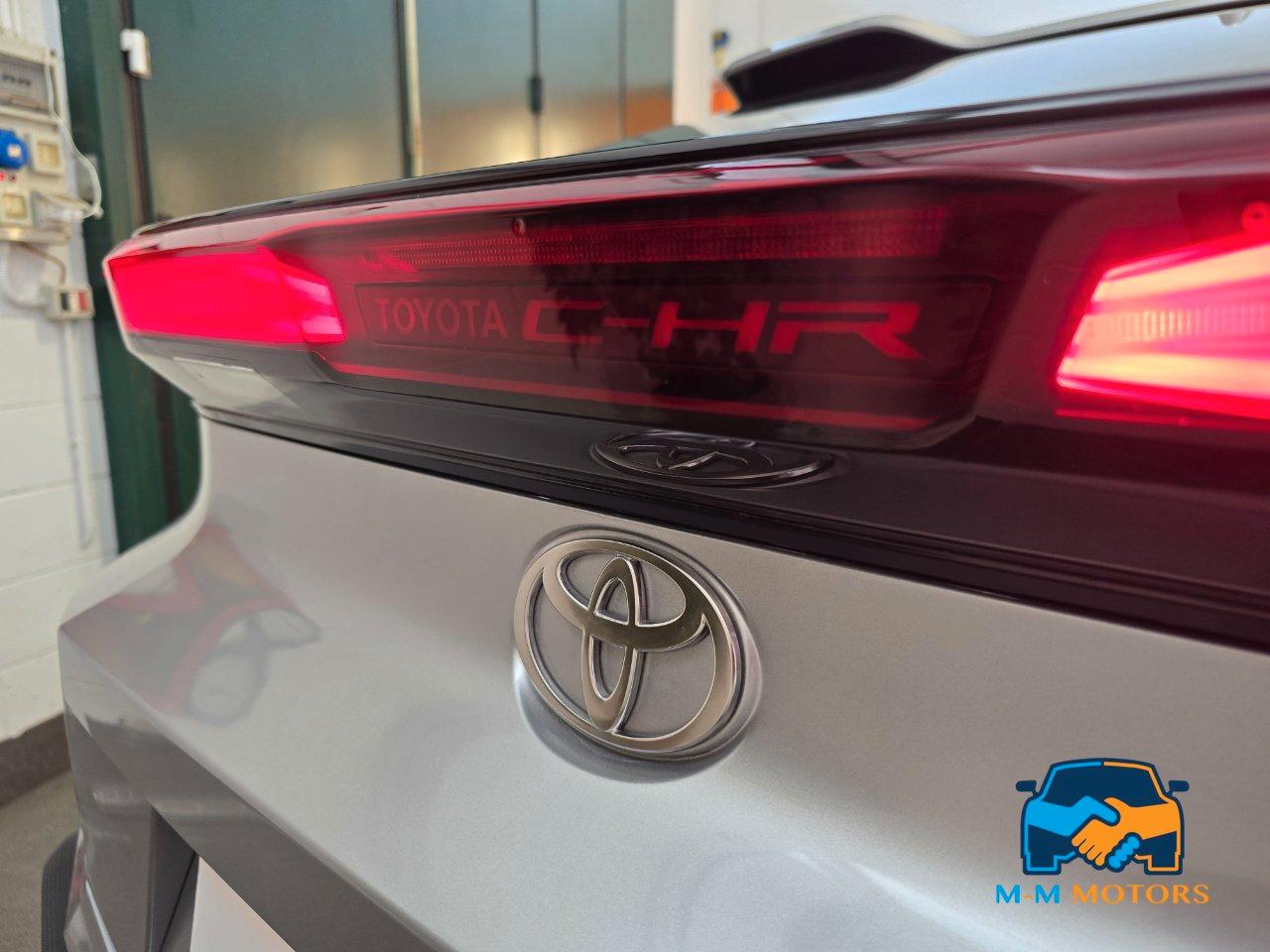 Toyota C-HR 2.0 phev Trend fwd e-cvt
