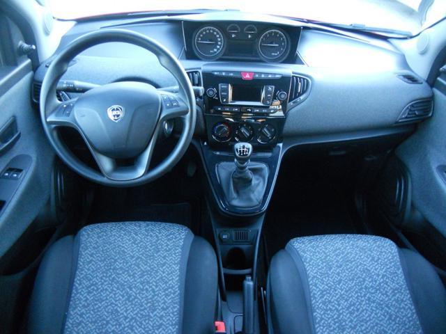 LANCIA Ypsilon 1.0 FireFly 5 porte S&S Hybrid Silver