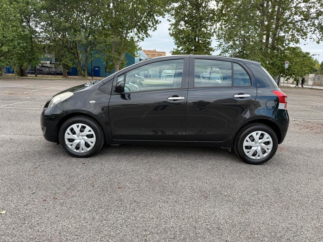 Toyota Yaris 1.3 5 porte Sol