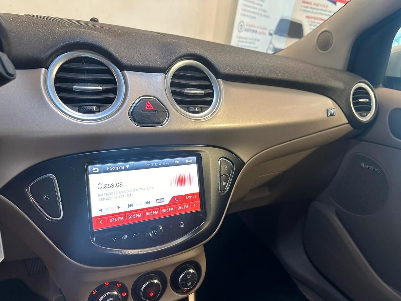 Opel Adam 1.4 100 CV White-Black Link