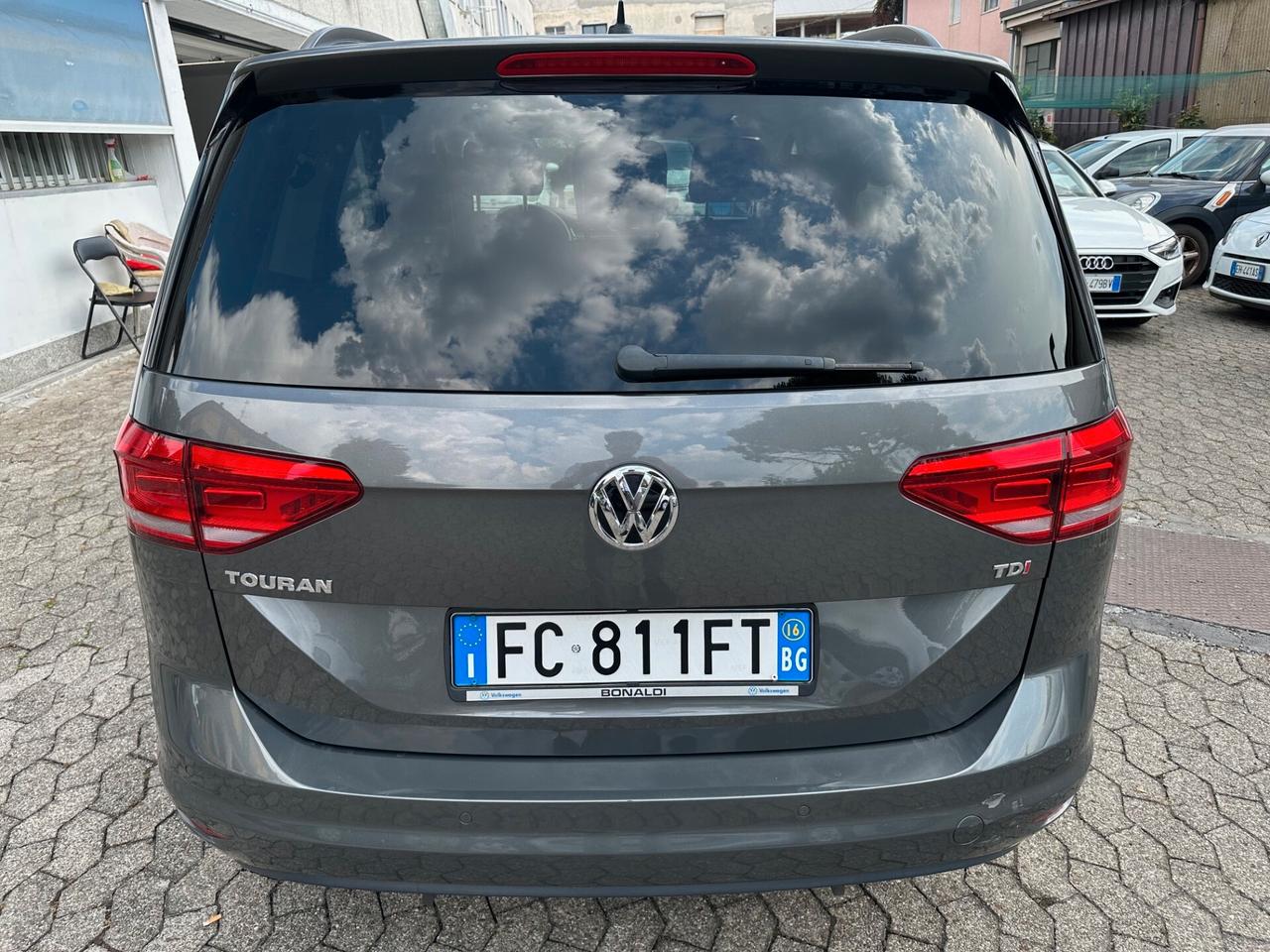 Volkswagen Touran 1.6 TDI Business BlueMotion Technology