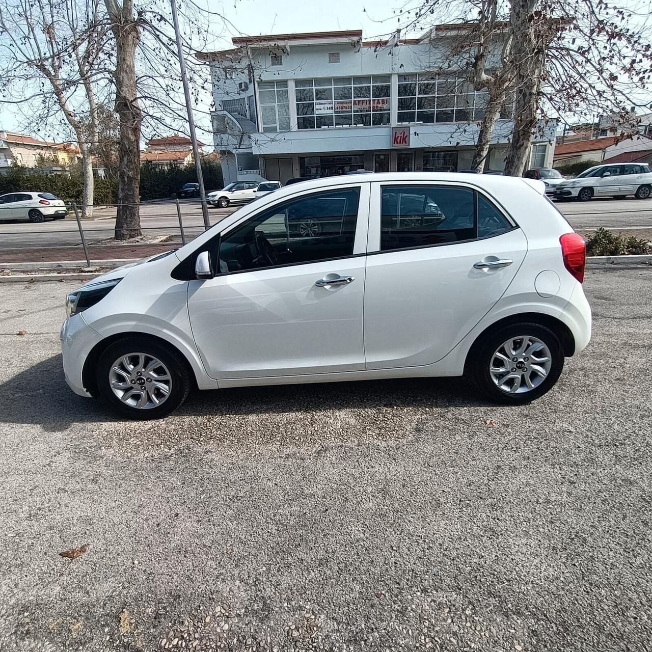 Kia Picanto 1.0 12V 5 porte Cool