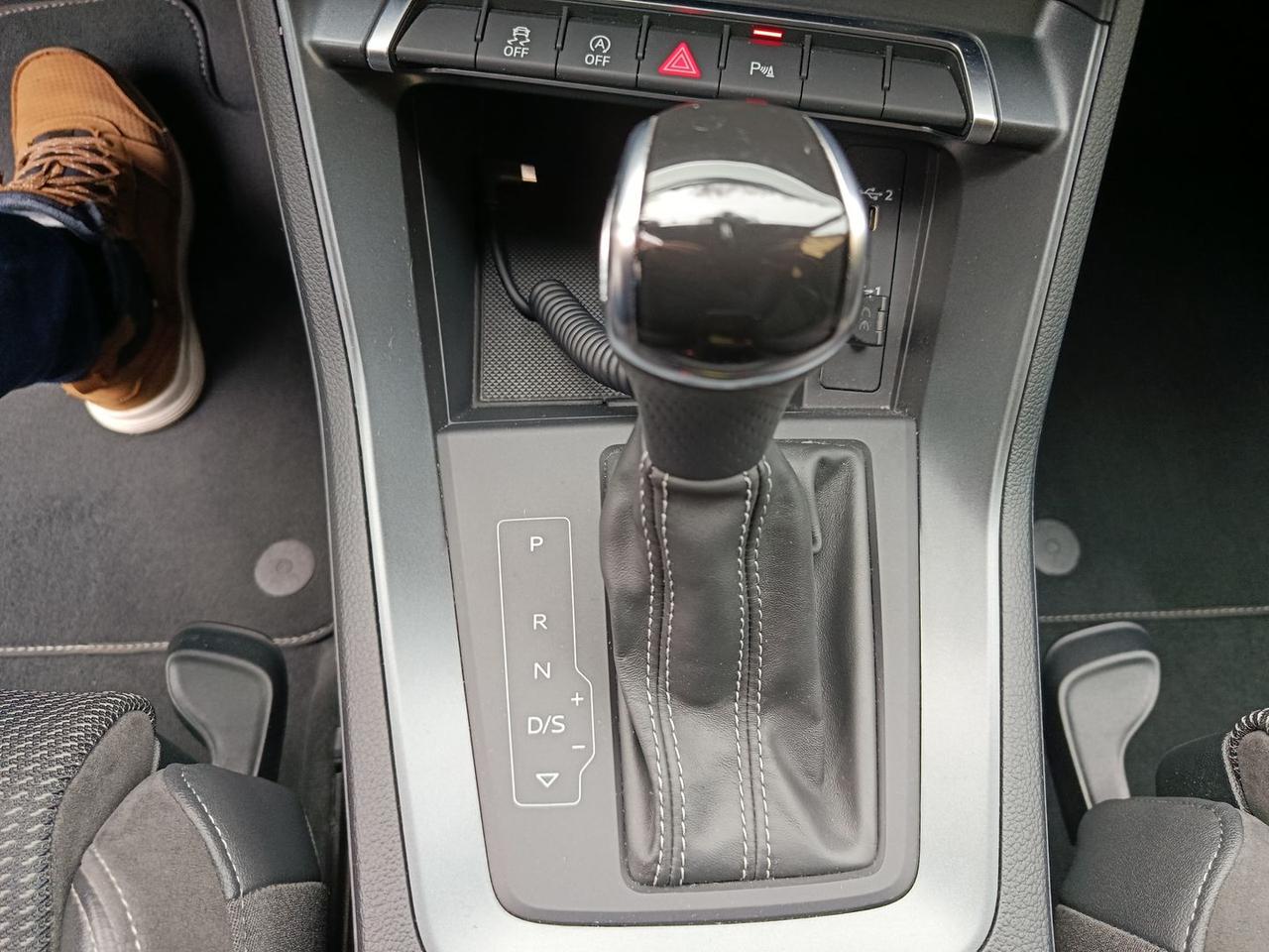 Audi Q3 S Line 2.0 35 TDI #8385