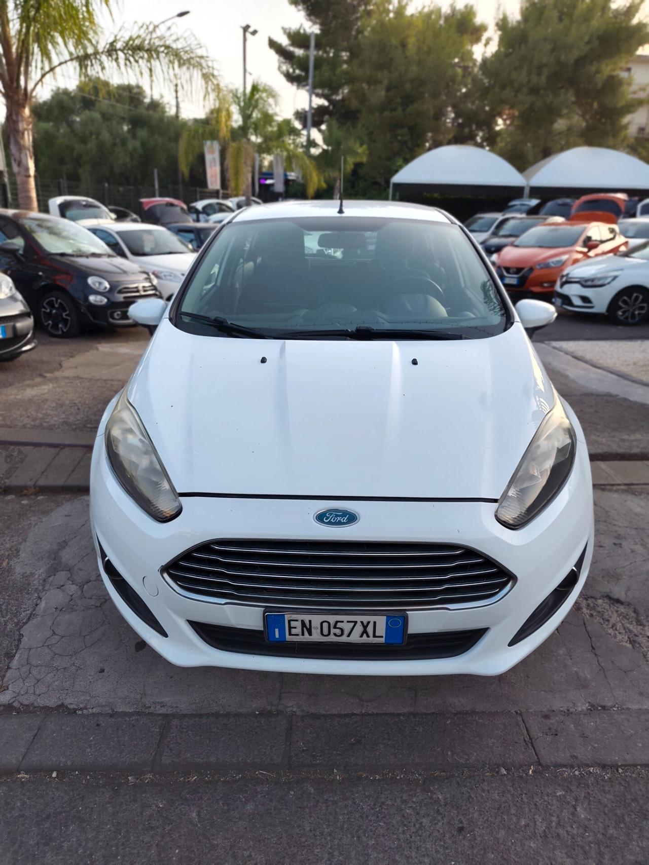 Ford Fiesta 1.4 5 porte Bz.- GPL