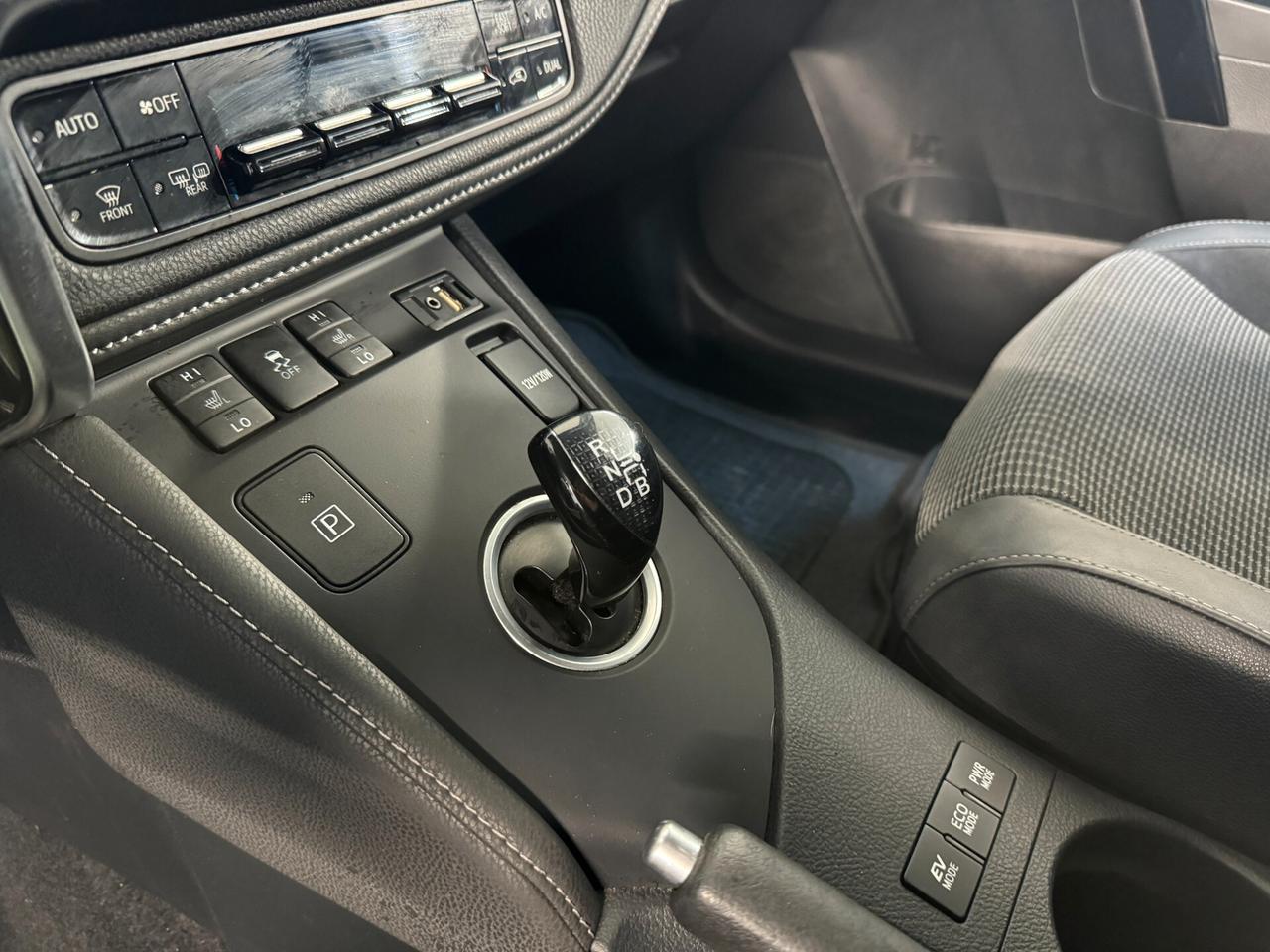 Toyota Auris 1.8 Hybrid Active AUTOMATICA EURO6