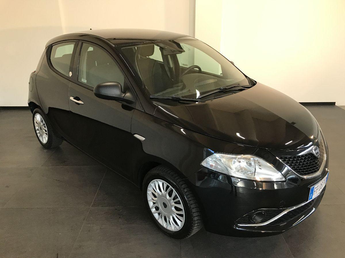 LANCIA Ypsilon 1.2 69 CV 5p. GPL Ecochic Gold