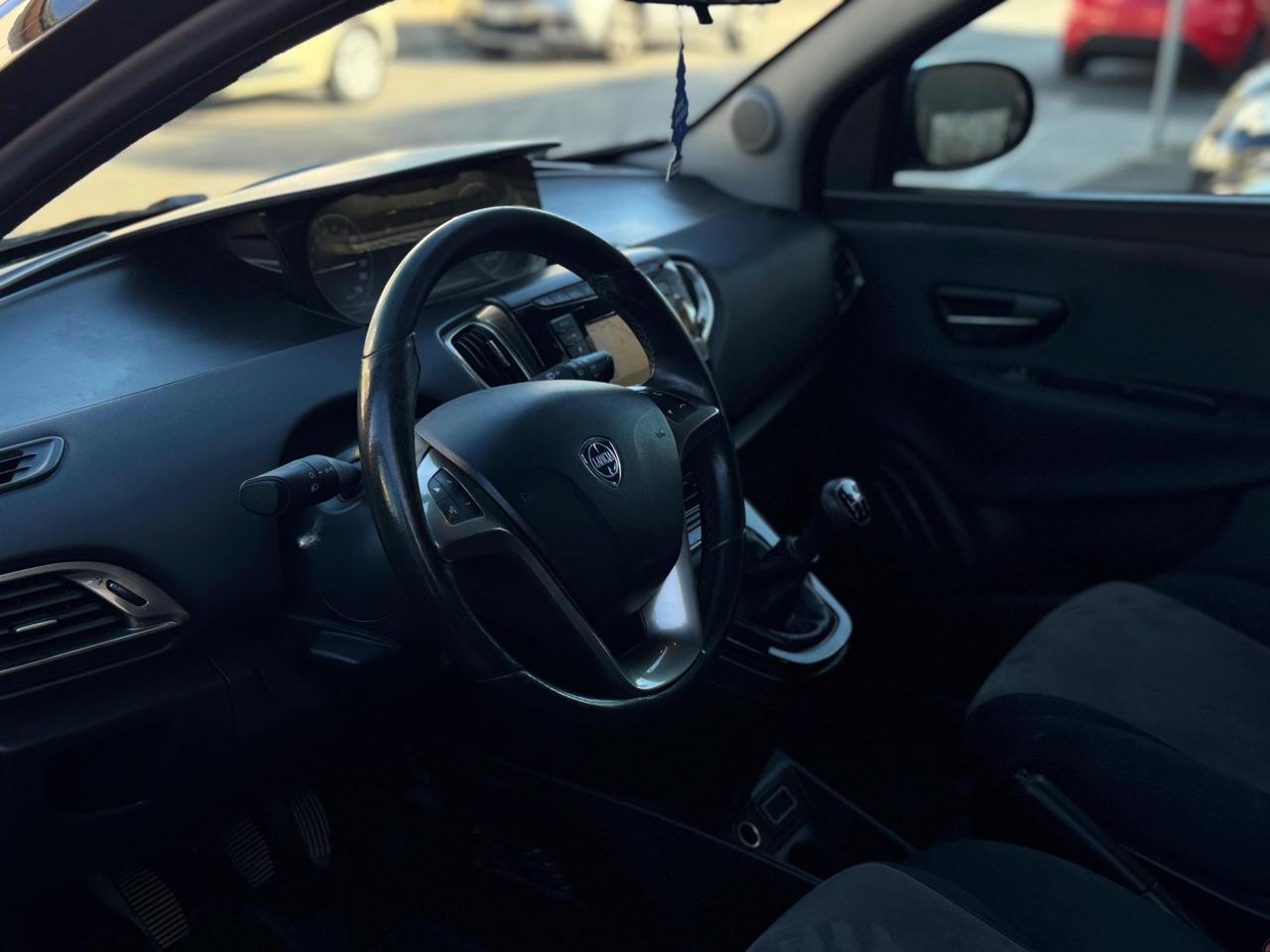 Lancia Ypsilon 1.3 MJT 16V 95 CV 5 porte S&S Platinum