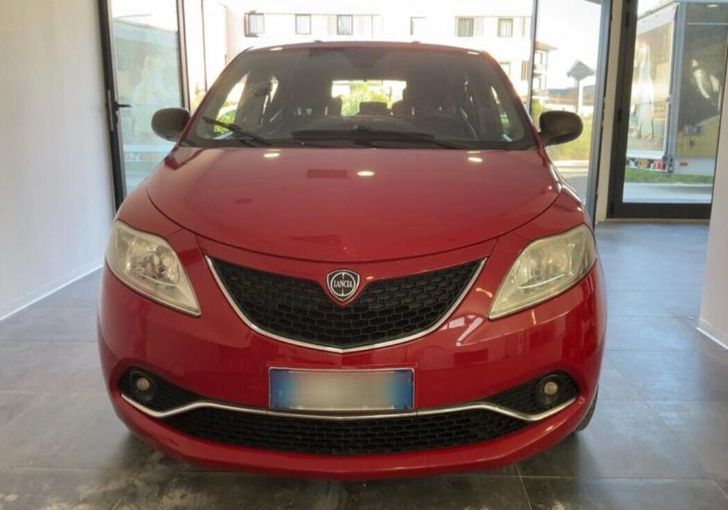 Lancia Ypsilon 0.9 TwinAir 85 CV 5 porte S&S Platinum