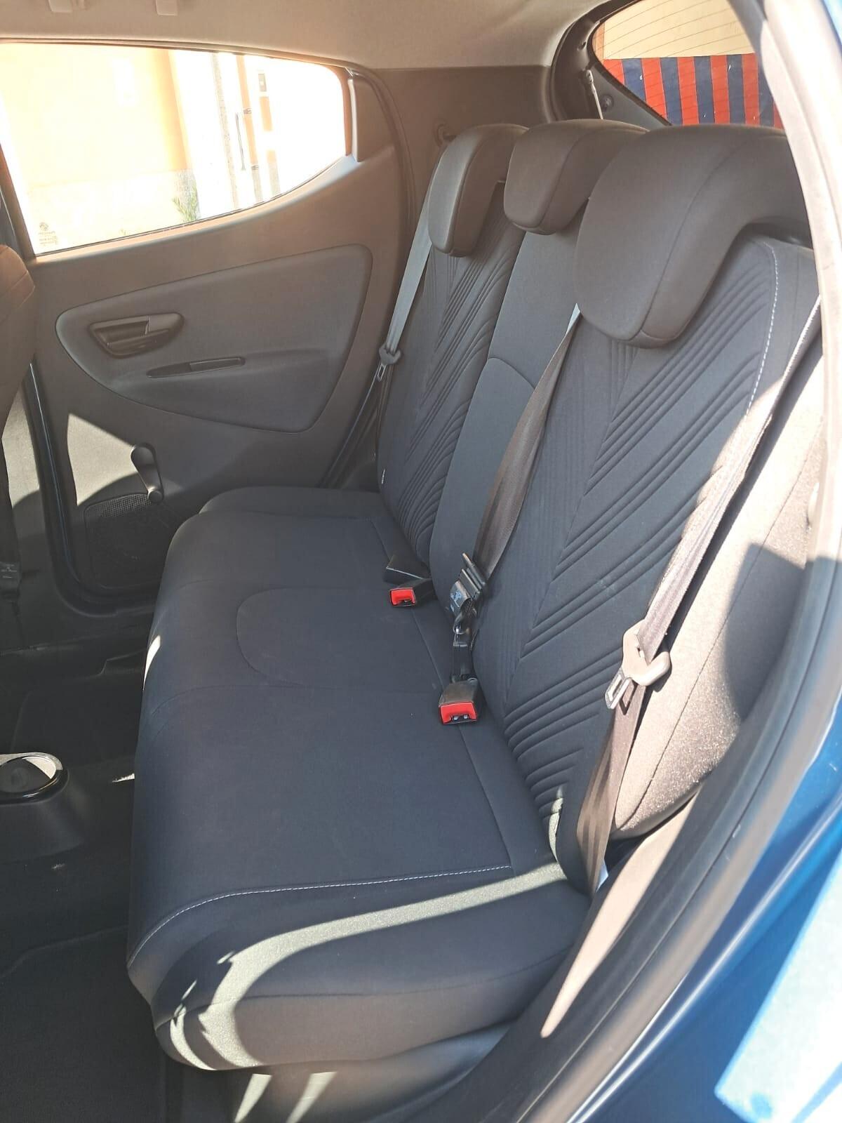 Lancia Ypsilon 1.0 FireFly 5 porte S&S Hybrid Gold