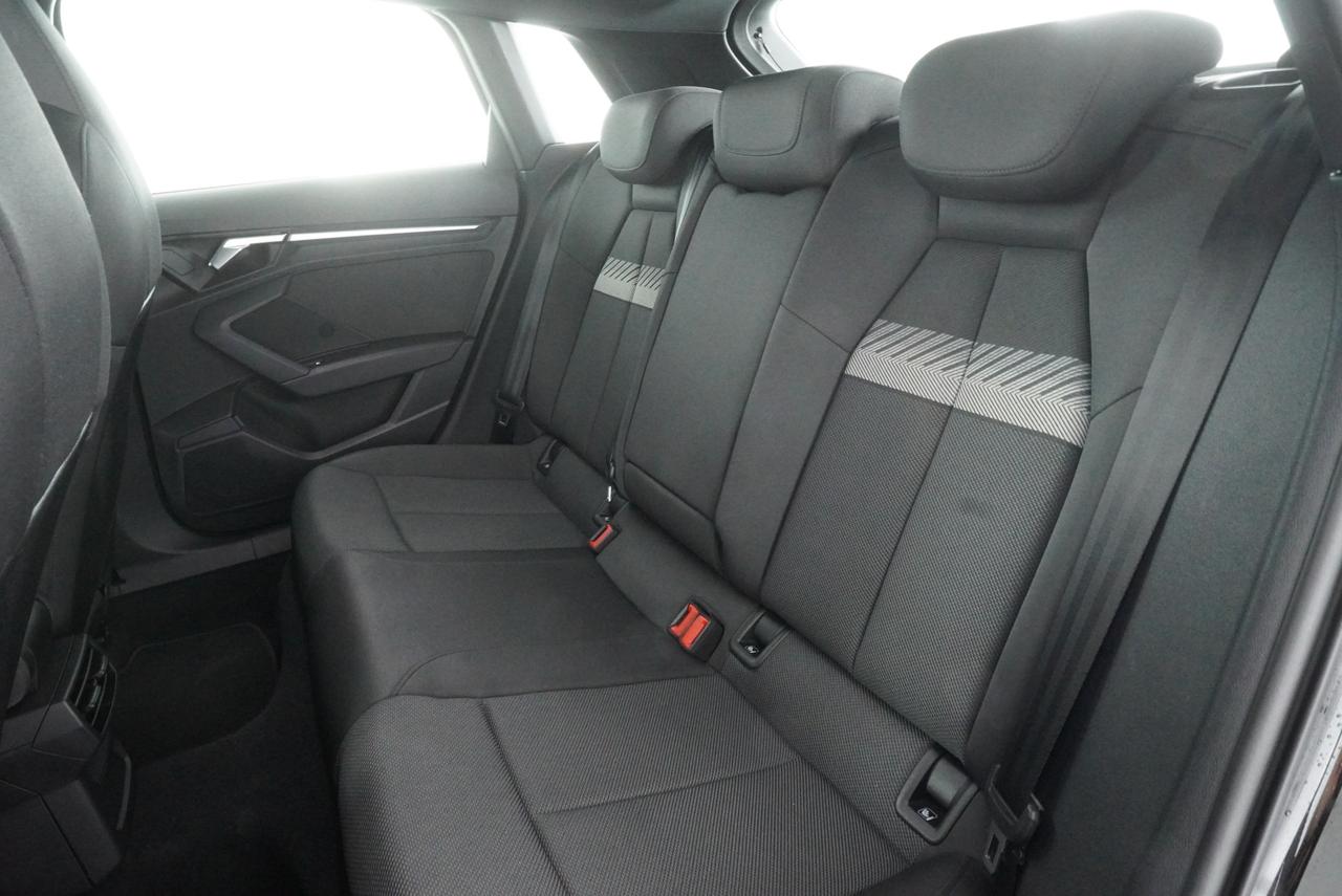 AUDI A3 4ª serie A3 SPB 35 TDI S tronic S line edition