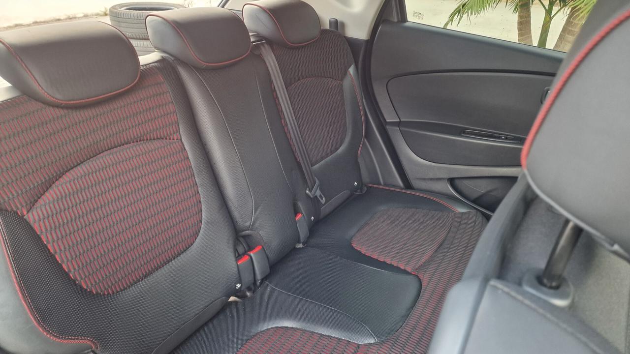Renault Captur 1.5 diesel 110 CV Start&Stop Energy Intens