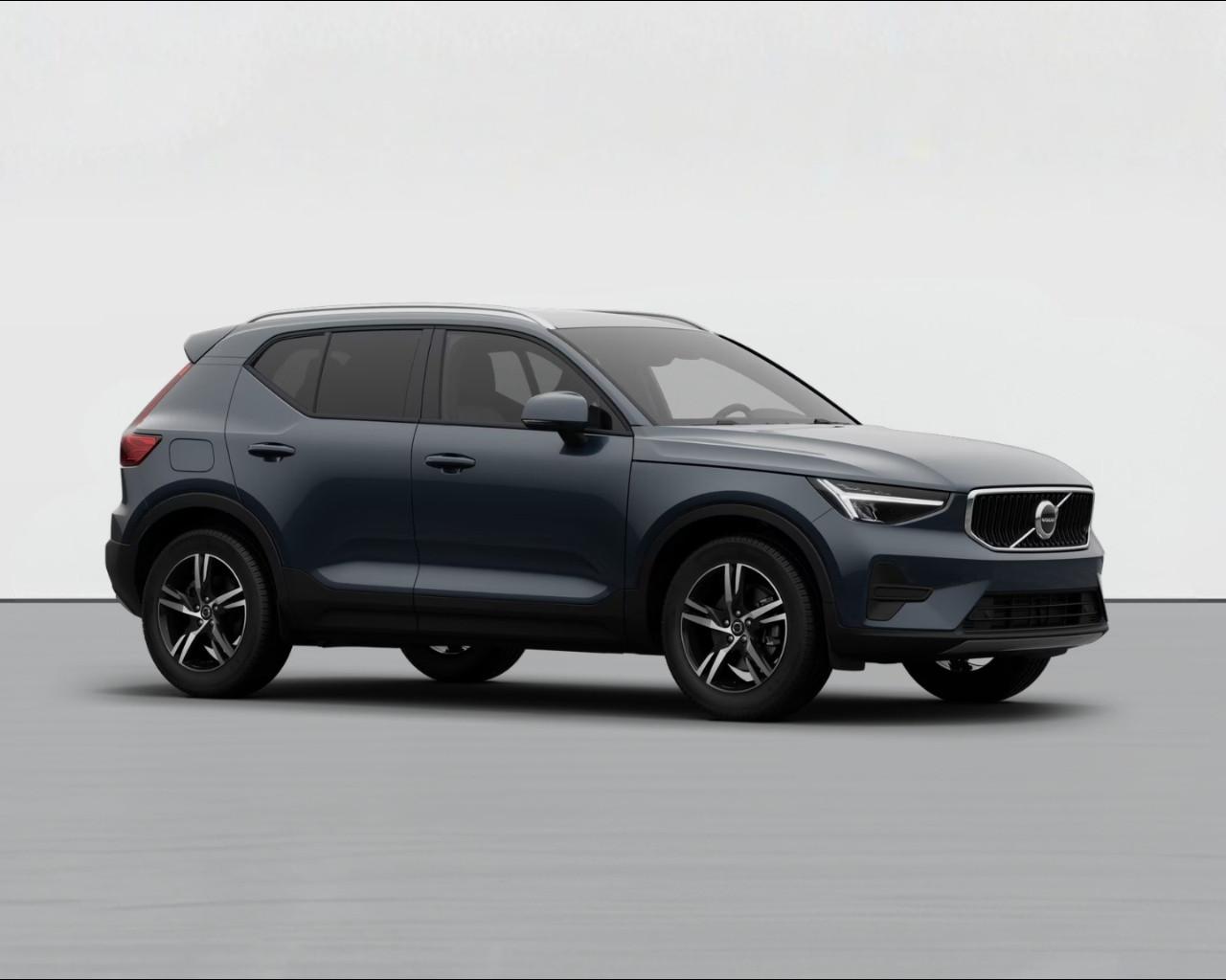 VOLVO XC40 CORE B3 AUTO PREZZO PROMO FINO A FINE MESE