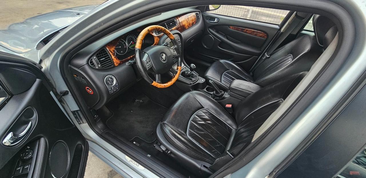 Jaguar X-Type 2.2D EXECUTIVE DA AMATORE