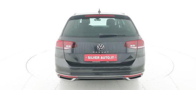 VOLKSWAGEN Passat Variant 2.0 TDI SCR EVO DSG Executive