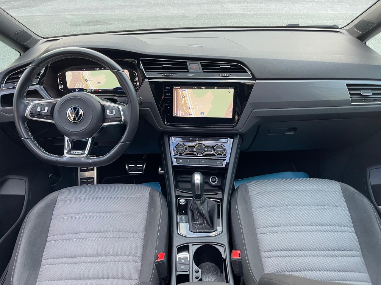Volkswagen Touran 2.0 TDI R-line 150 CV SCR DSG 7 POSTI