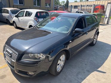 Audi A3 1.6 Ambiente CAMBIO AUTOMATICO