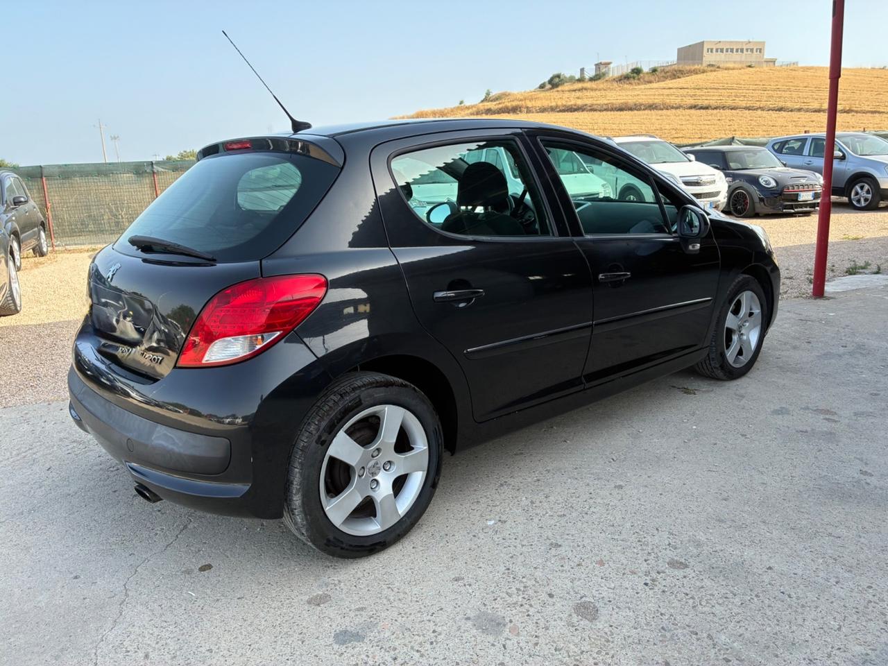 Peugeot 207 1.6 8V HDi 93CV 3p. XS
