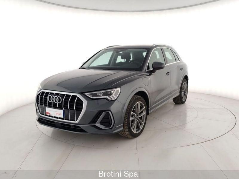 Audi Q3 45 TFSI e S tronic S Line Edition