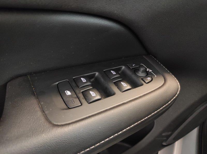 VOLVO V60 (2018-->) - V60 D3 AWD Geartronic Business