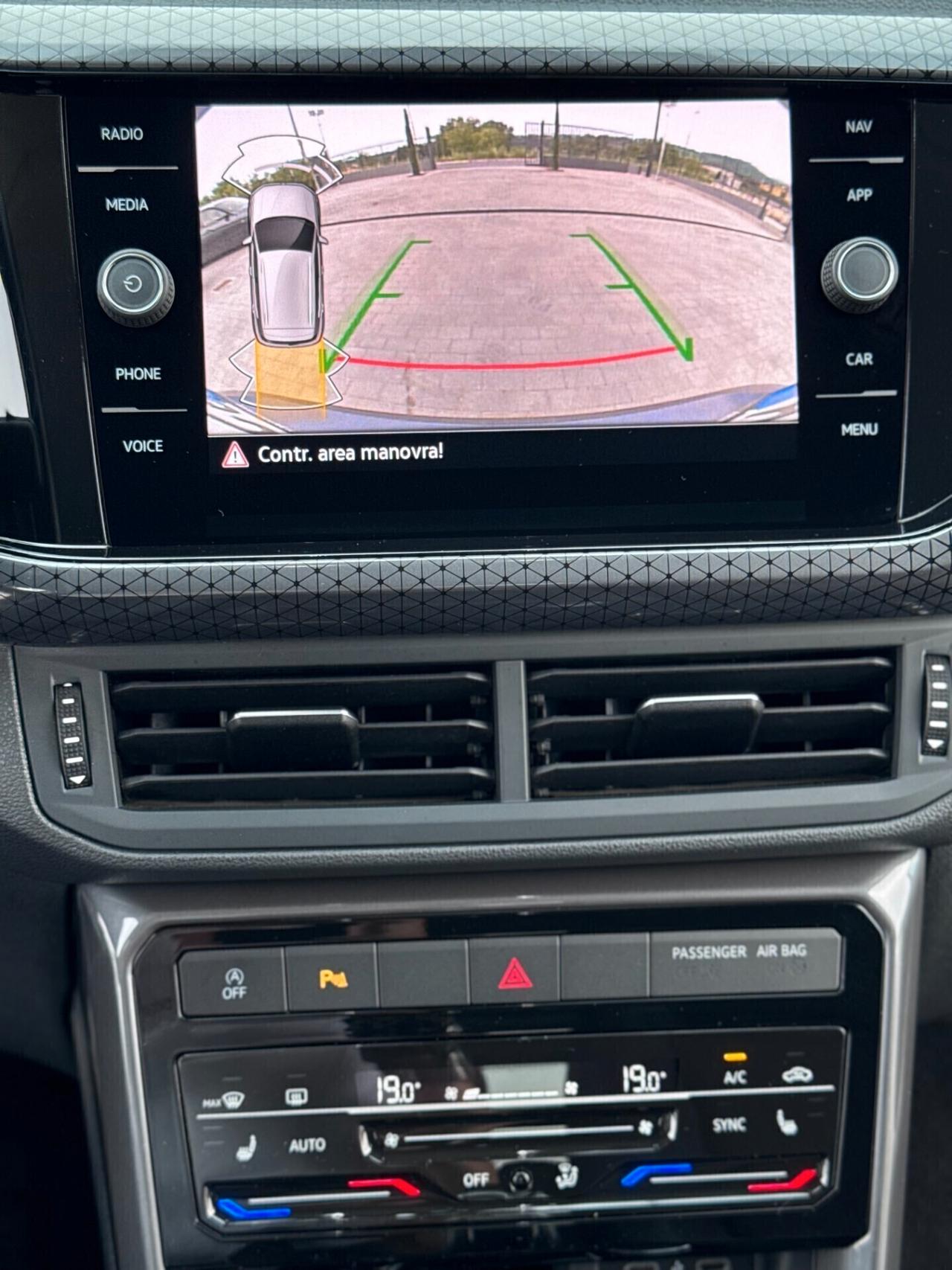 Volkswagen T-Cross 1.5 TSI ACT DSG Style BMT - CAMBIO AUTOMATICO - CAMERA - PRONTA CONSEGNA - TAGLIANDI CERTIFICATI