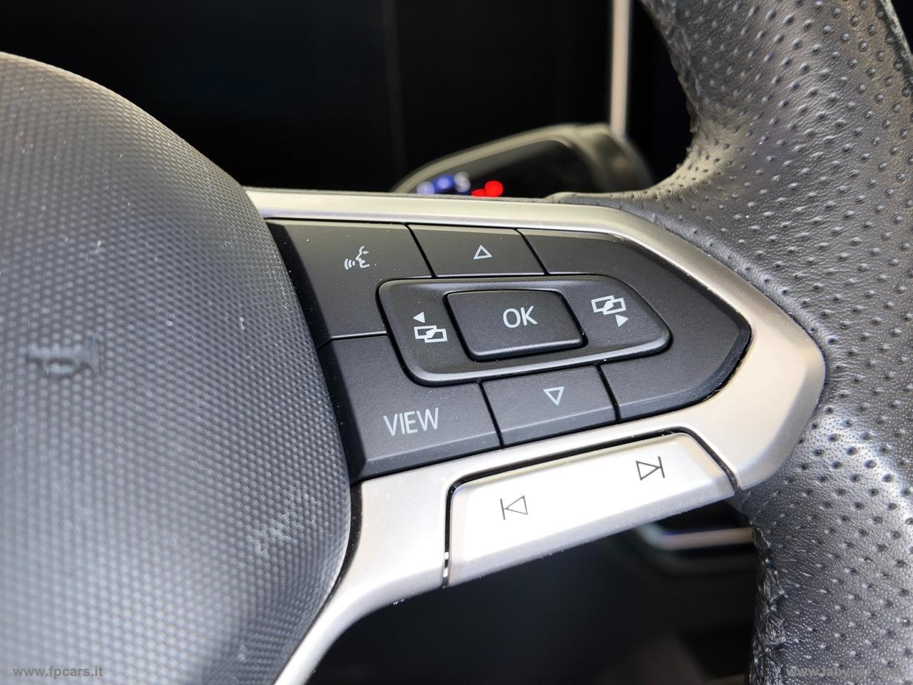 VOLKSWAGEN Tiguan 2.0 TDI 150 CV DSG R-Line PLUS TETTO APRIBILE