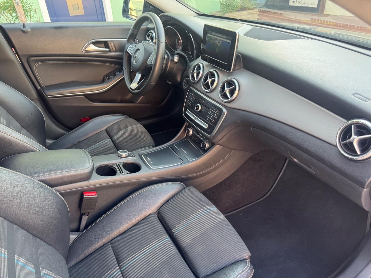 Mercedes-benz CLA 200 4 Matic Sport