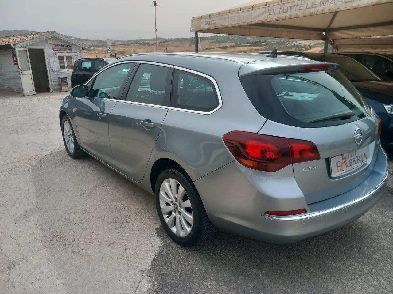 Opel Astra 1.6 CDTI EcoFLEX S&S Sports Tourer Cosmo