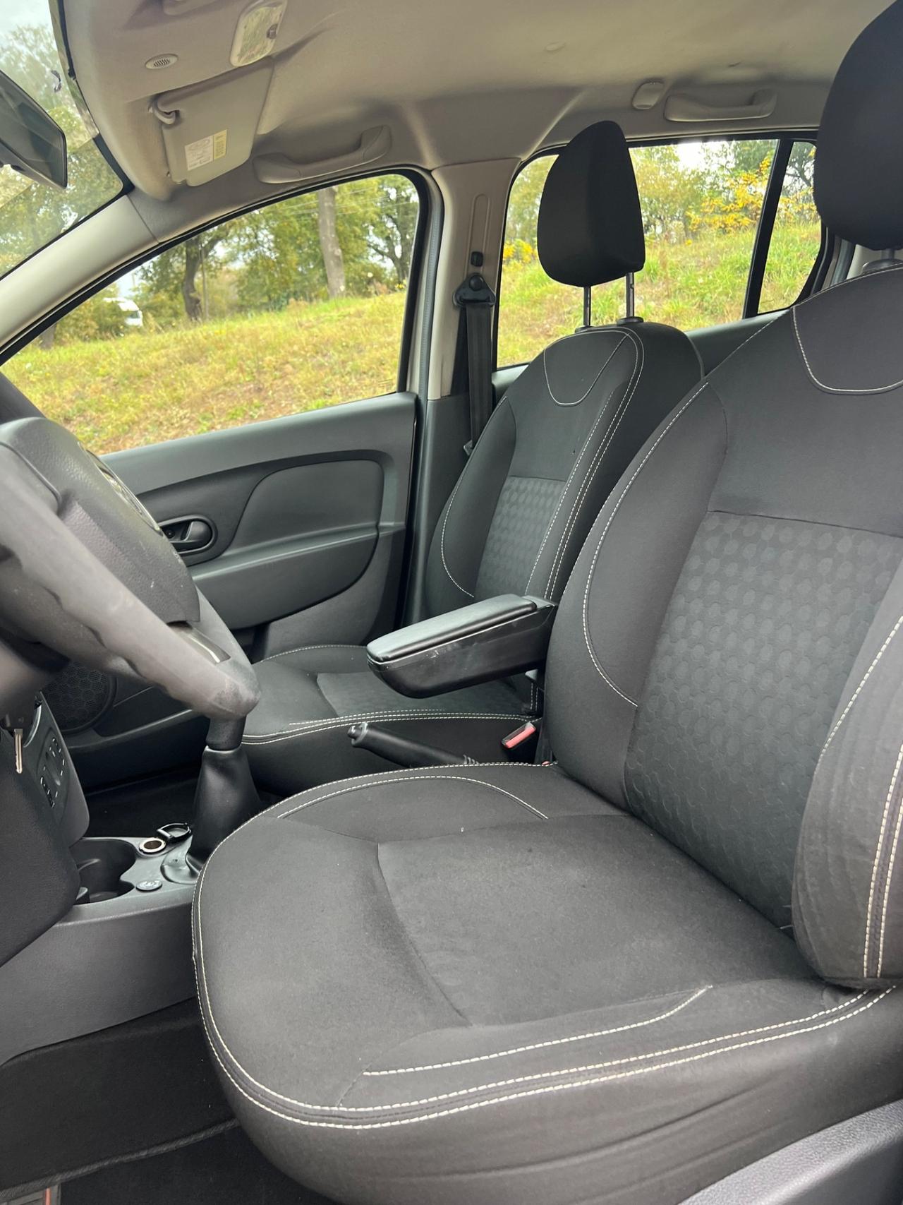 Dacia Logan 0.9 TurboGPL Lauréate permute rate garanzia