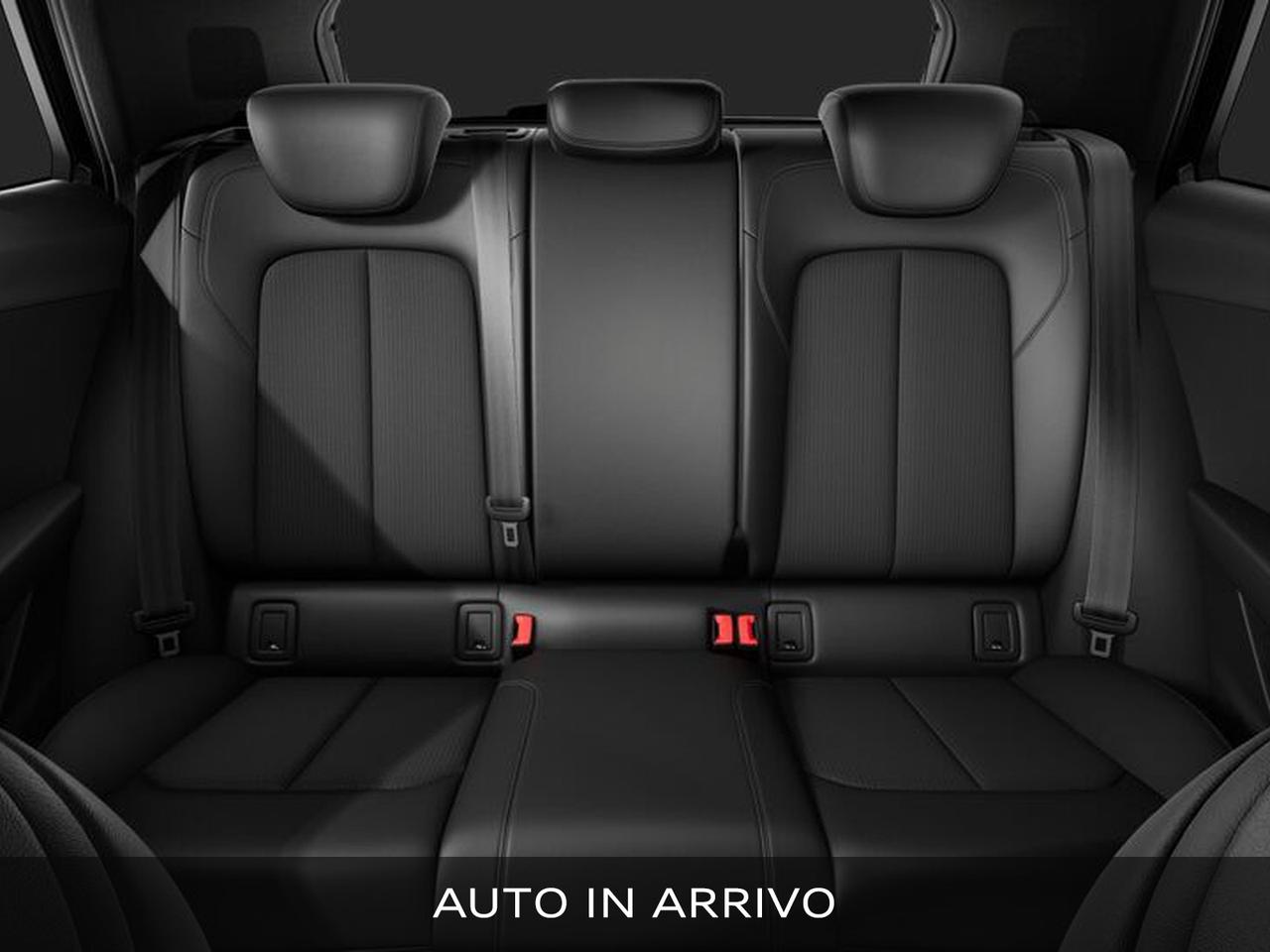 40TFSI 190CV quattro S tronic Identity Black