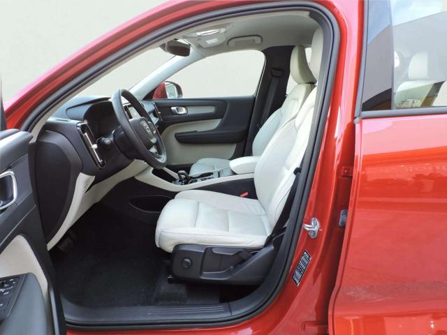 VOLVO XC40 B4 AWD automatico Core