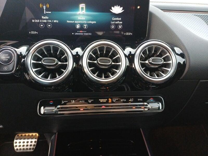 Mercedes-Benz GLA GLA 200 d Automatic Colour Collection