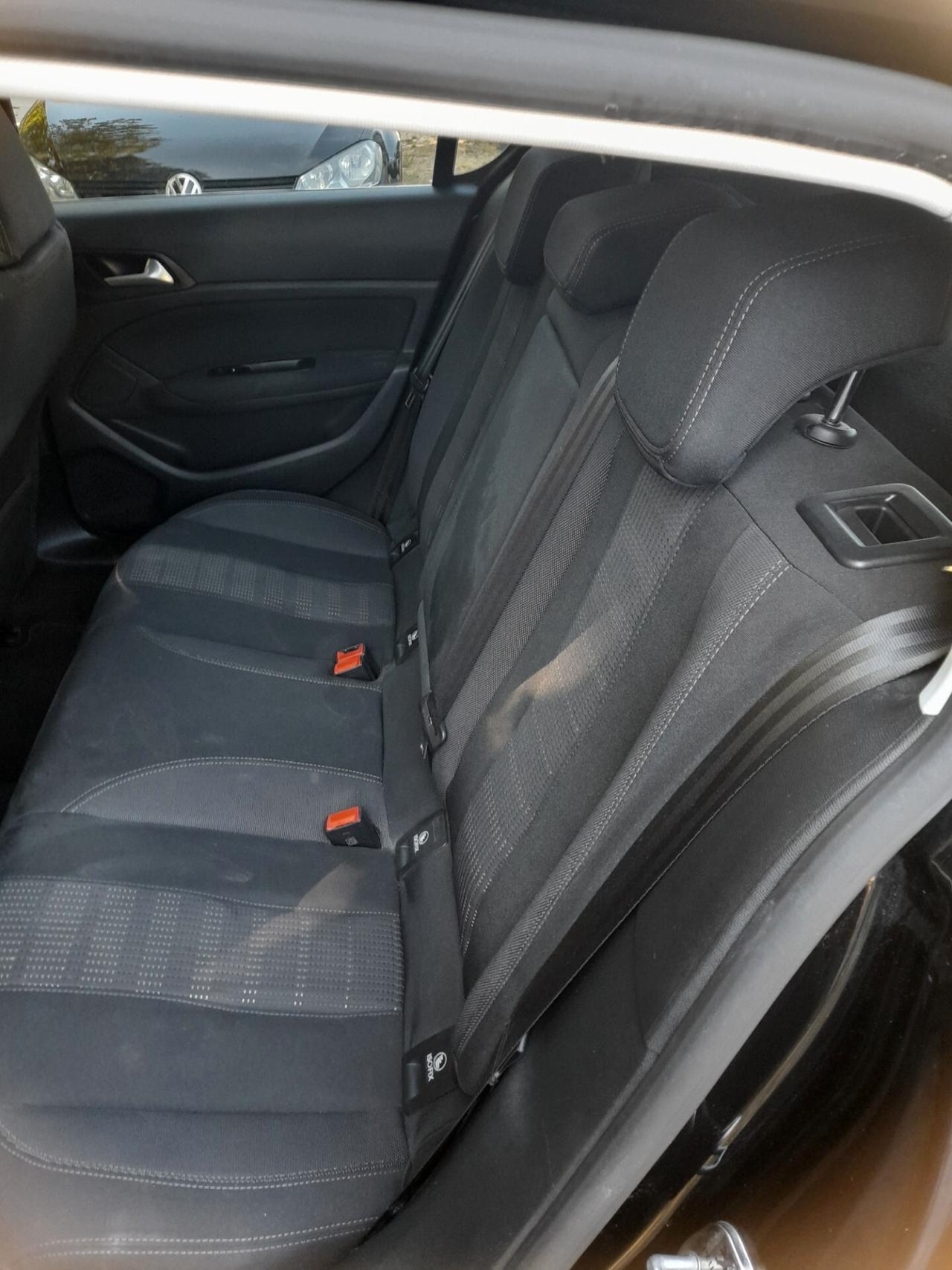 Peugeot 308 BlueHDi 120Cv Automatica