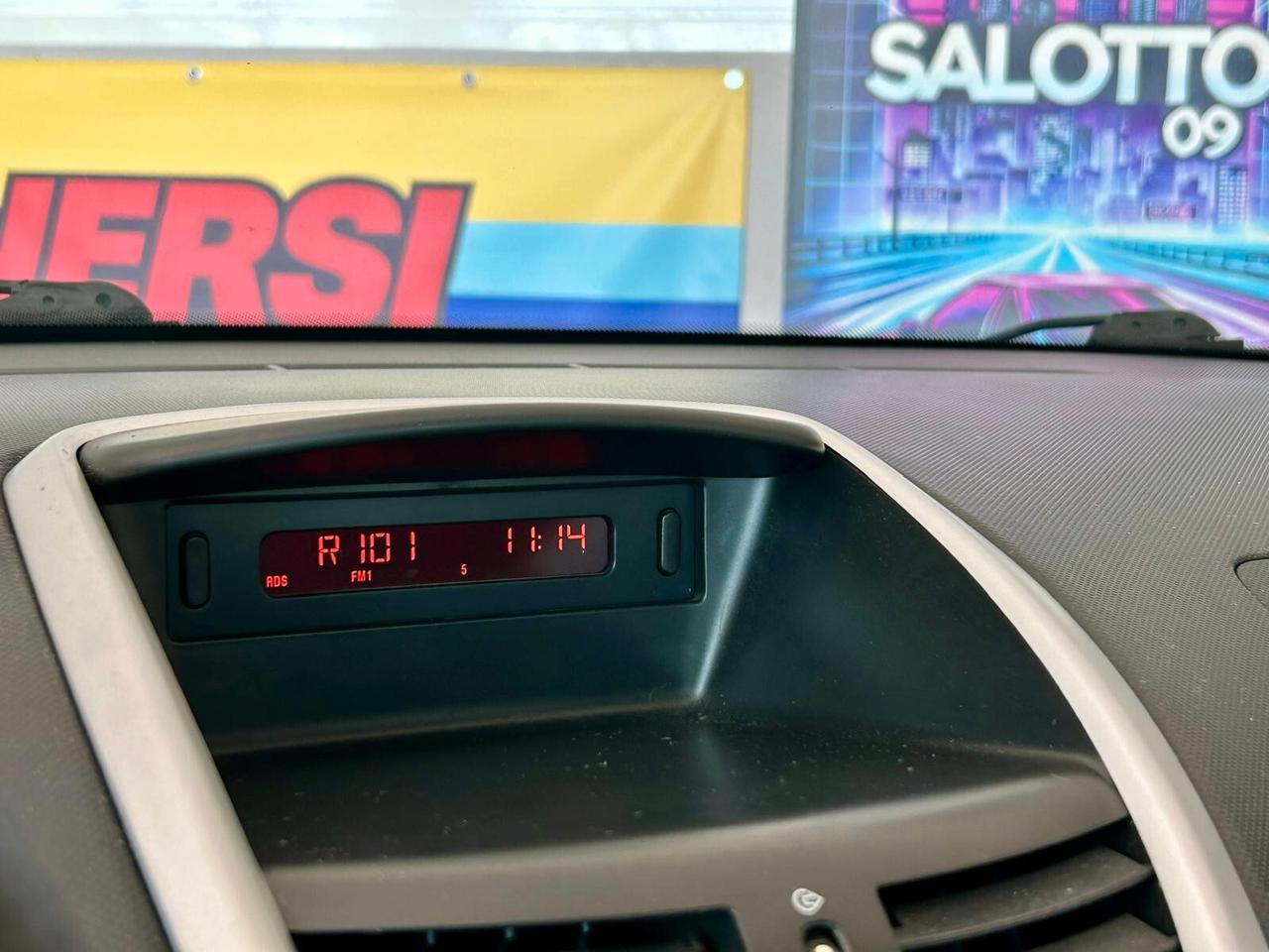 Peugeot 206 *206 PLUS 2010* 90.000KM*DISTRIBUZIONE FATTA* NEOPATENTATI* TAGLIANDO* ONESTA*