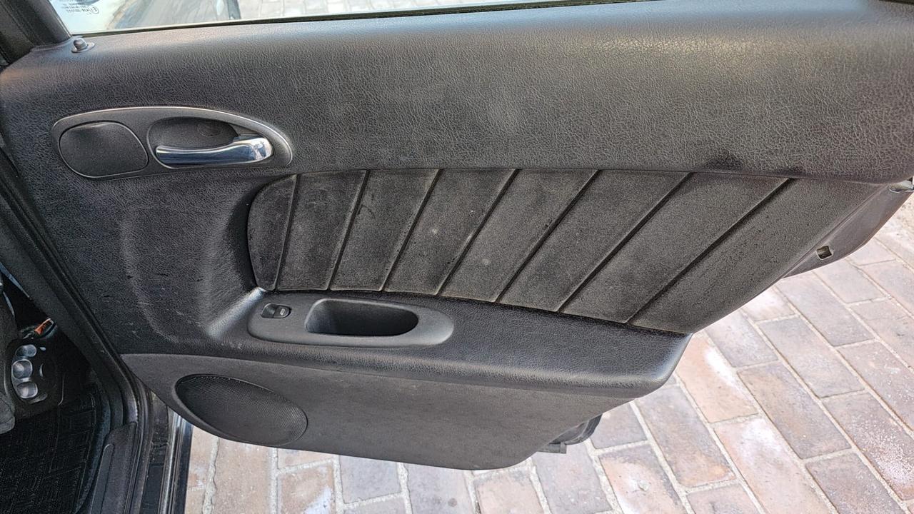 Alfa Romeo 156 1.9 JTD Business