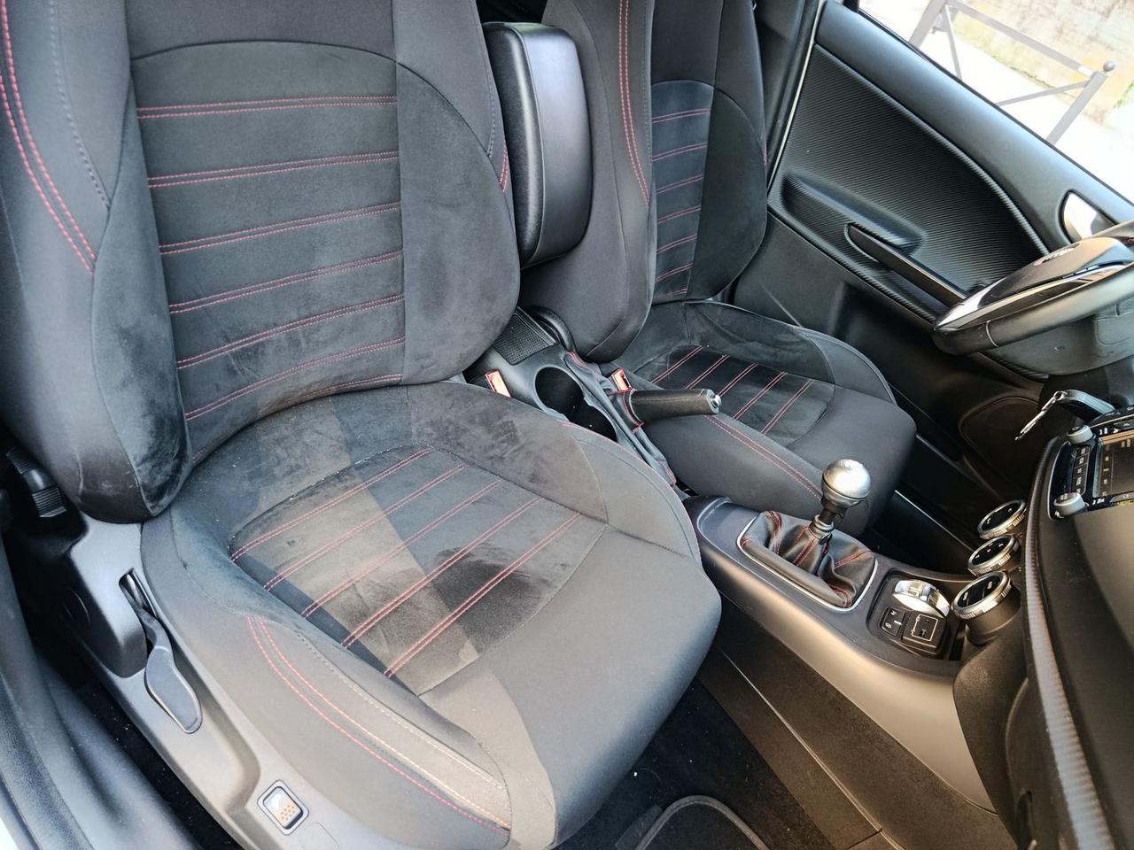 Alfa Romeo Giulietta 1.6 JTDM 16V Super #6109