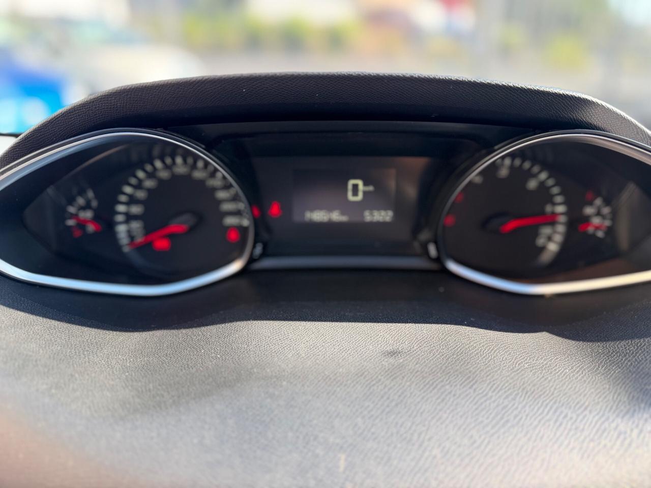 Peugeot 308 1.6 HDI 100 CV ALLURE