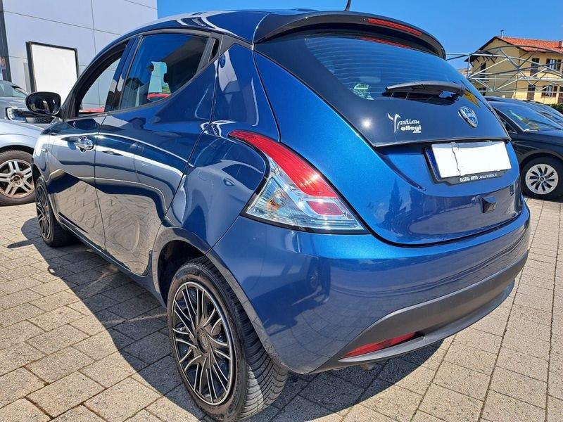 Lancia Ypsilon 1.2 Silver Gpl 69cv