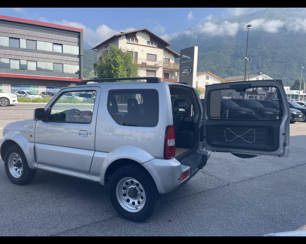 SUZUKI Jimny 3ª serie - Jimny 1.3i 16V cat 4WD JLX