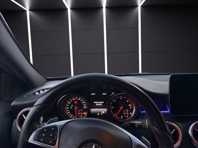 MERCEDES-BENZ A 200 d Automatic Premium