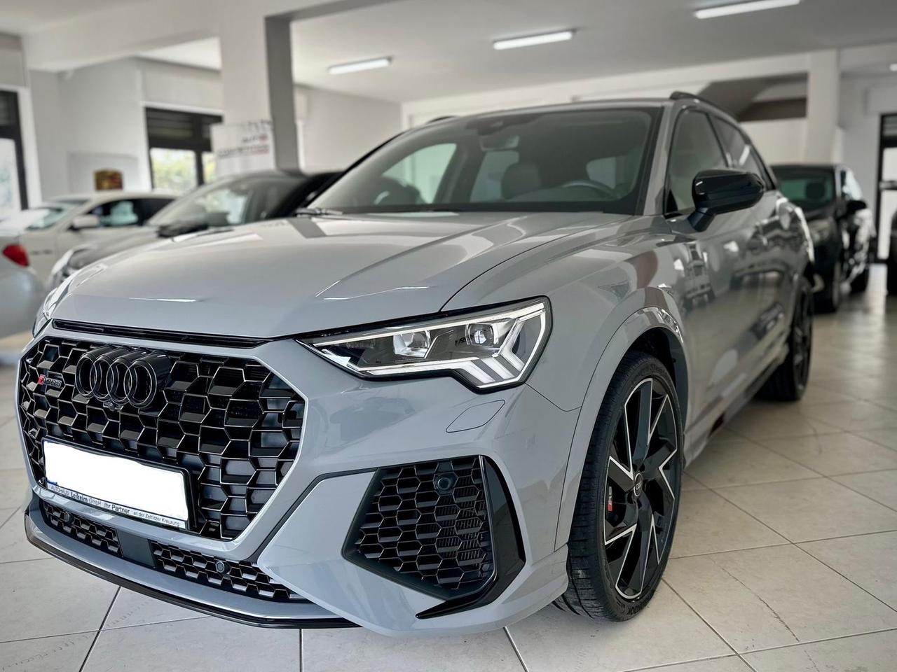 Audi Q3 RSQ3 400cv - 2021