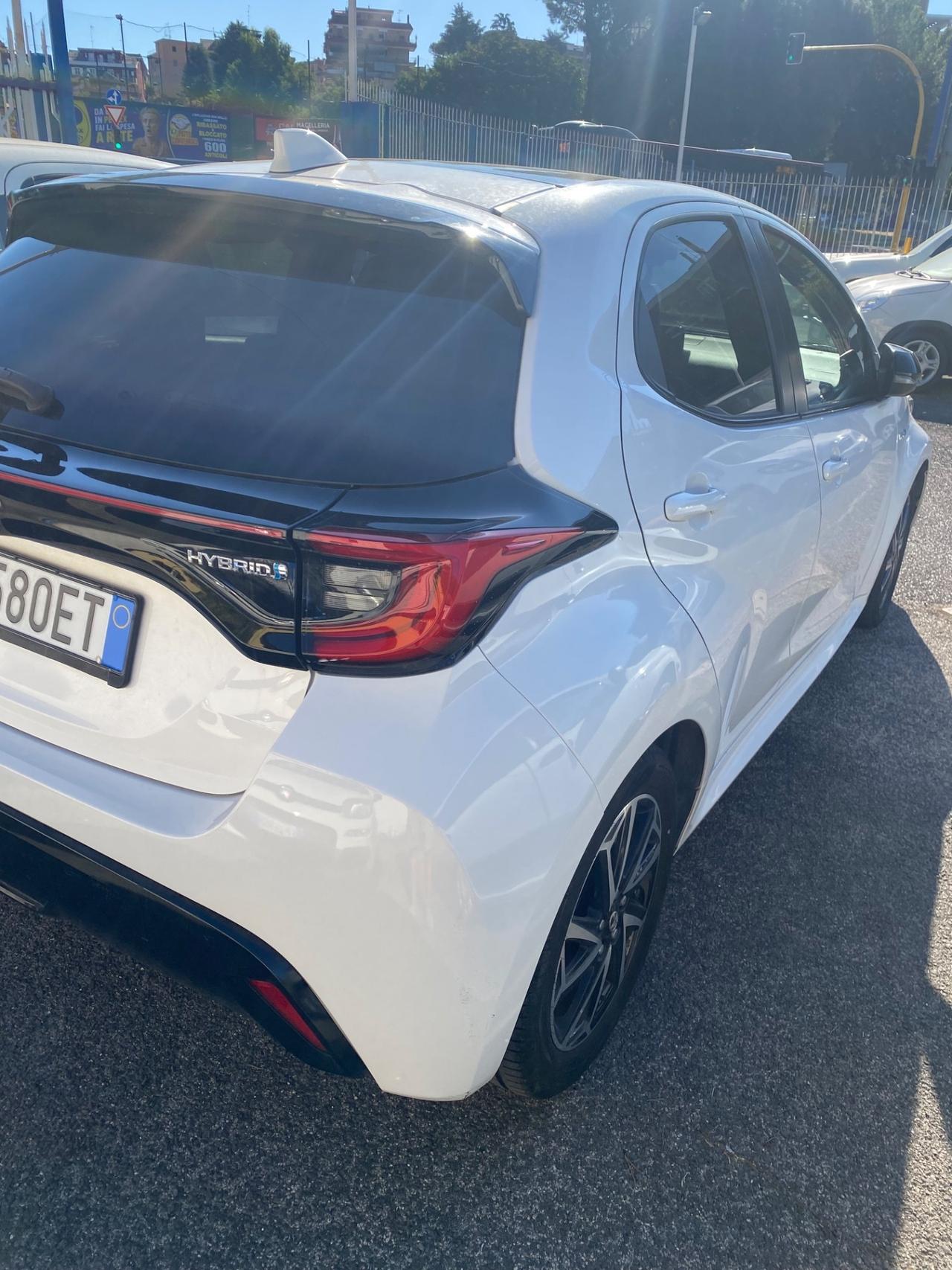 Toyota Yaris 1.5 Hybrid 5 porte Lounge