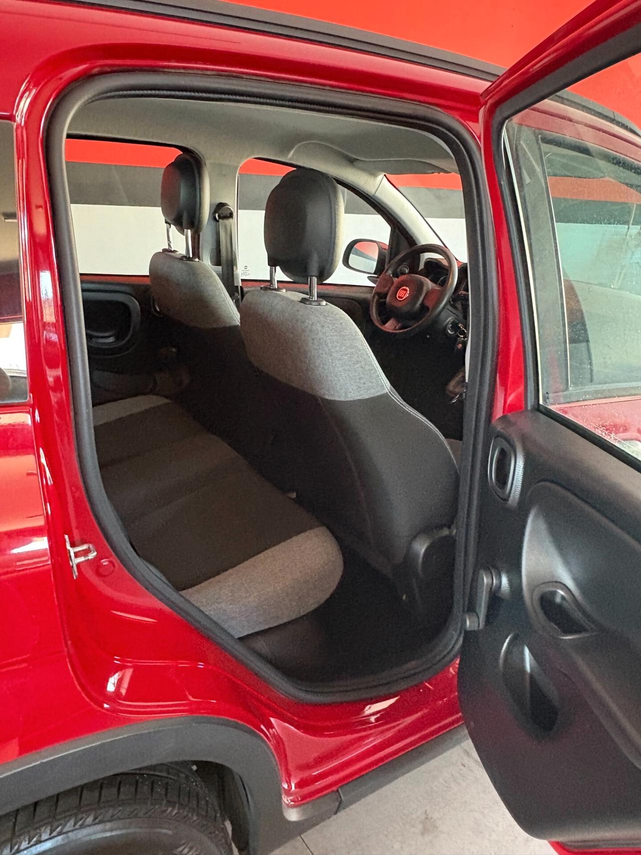 Fiat Panda 1.0 FireFly S&S Hybrid City Cross