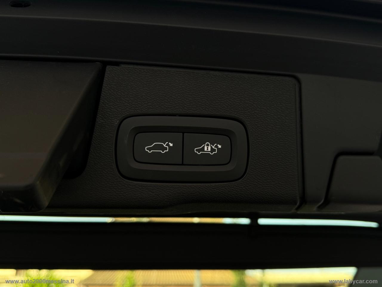 VOLVO XC60 B4 (d) AWD Geartronic Momentum Pro