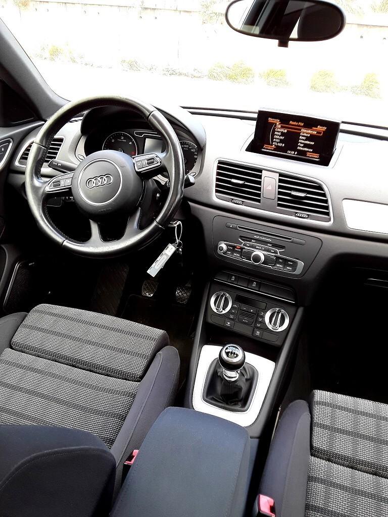 AUDI Q3 2.0 TDI S LINE