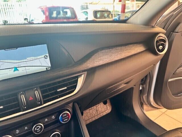 Alfa Romeo Stelvio 2.2 Turbodiesel 160 CV AT8 RWD Business